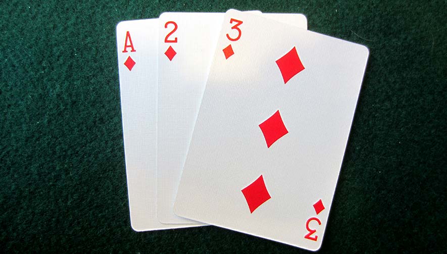 3 bí quyết giúp người chơi bảo toàn số tiền khi tham gia chơi đánh bài Ba cây