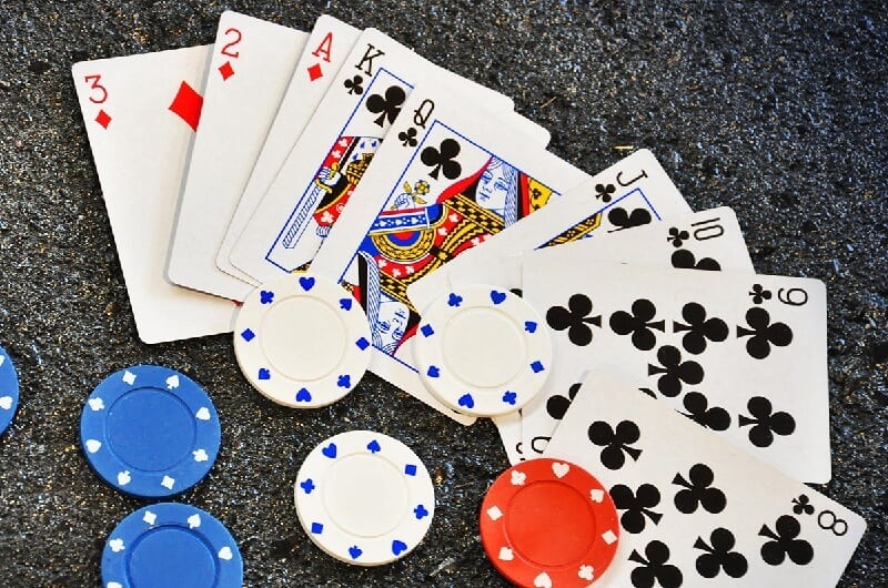 Những điều cần ưu tiên làm khi chơi Poker để đánh bại được đối thủ đơn giản hơn